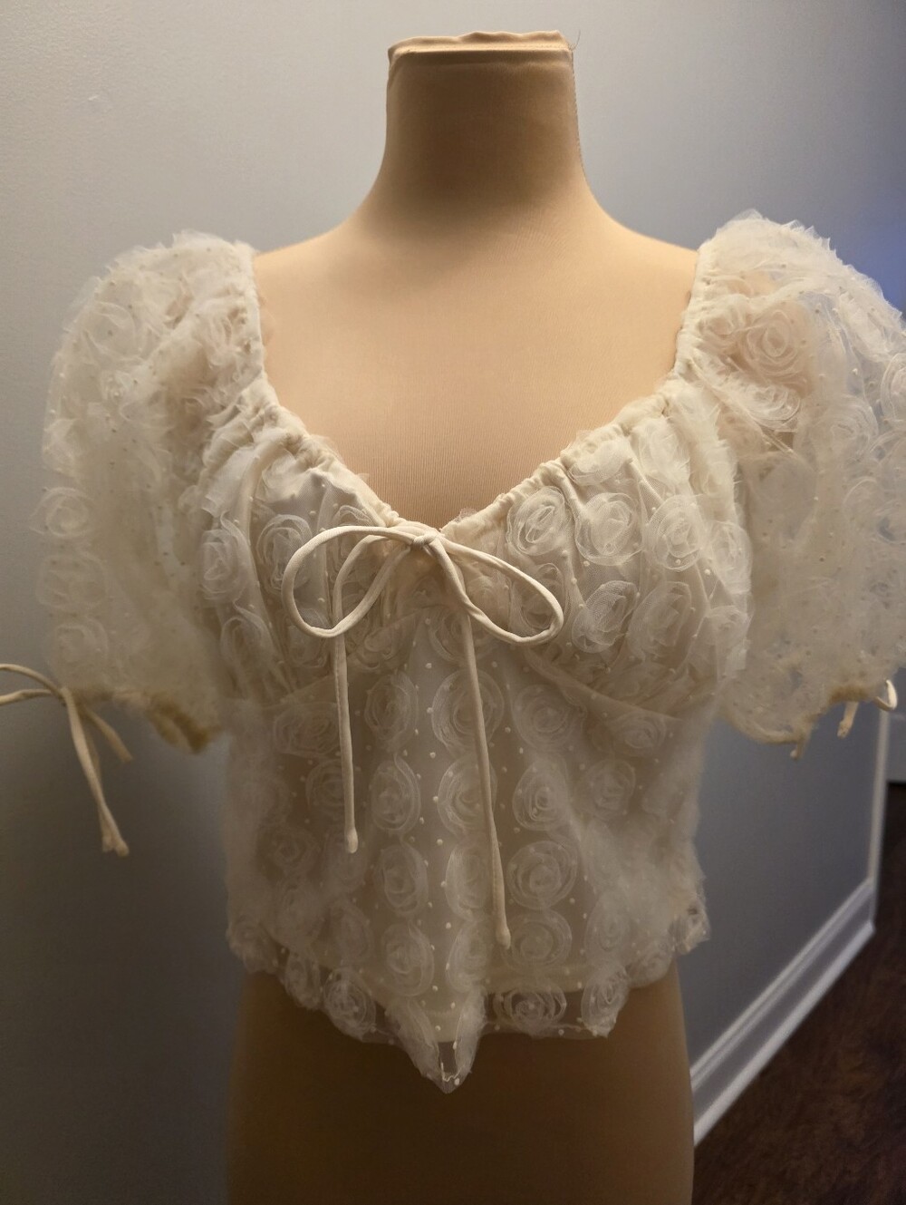 Lulus Sheer Rose Applique Polka Dot Puff Sleeve Top